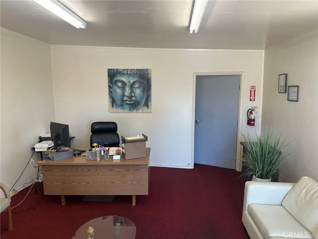 400 N Central Avenue, Compton, CA 90220