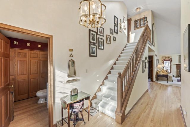 303 Pine TERRACE, Oconomowoc, WI 53066