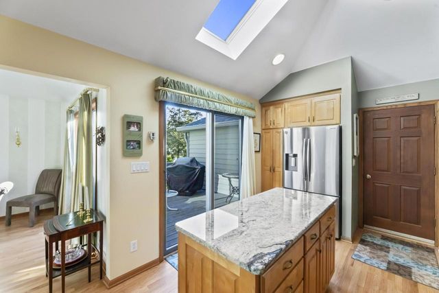 303 Pine TERRACE, Oconomowoc, WI 53066