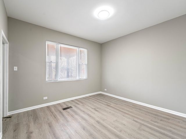 30 Washington Avenue, La Grange, IL 60525