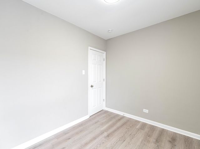 30 Washington Avenue, La Grange, IL 60525