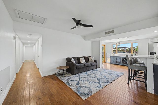 6315 E DELCOA Avenue, Scottsdale, AZ 85254