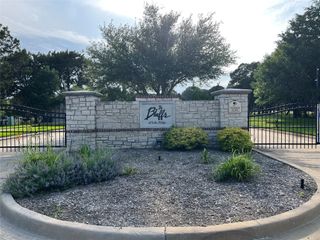 772 Bluff Ridge Drive, Cedar Hill, TX 75104