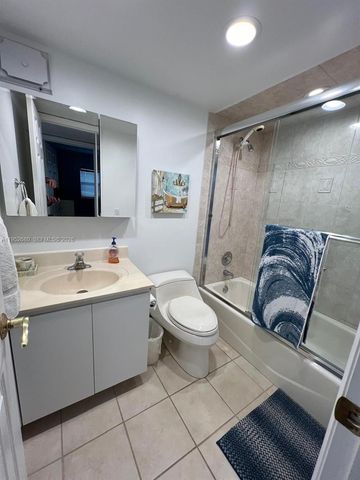 1501 S Ocean Blvd Apt 211, Lauderdale By The Sea, FL 33062
