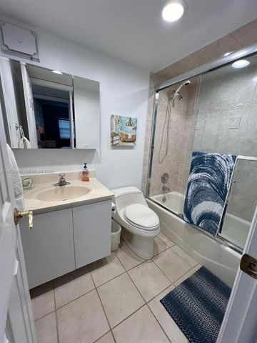1501 S Ocean Blvd Apt 211, Lauderdale By The Sea, FL 33062