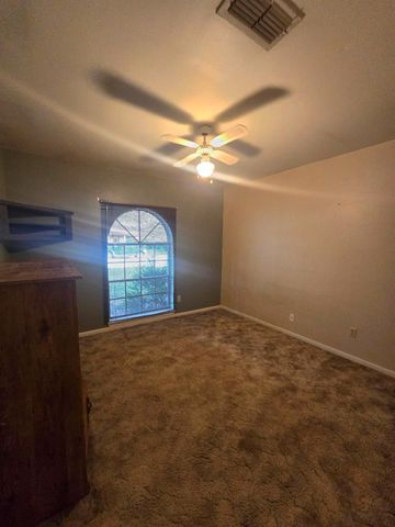 3825 Avenue R, Rosenberg, TX 77471