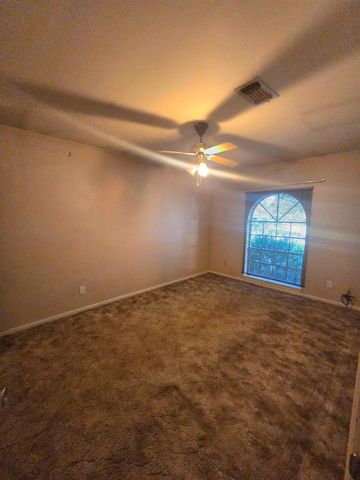 3825 Avenue R, Rosenberg, TX 77471