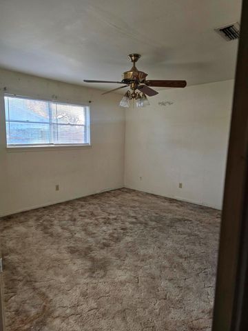 3825 Avenue R, Rosenberg, TX 77471