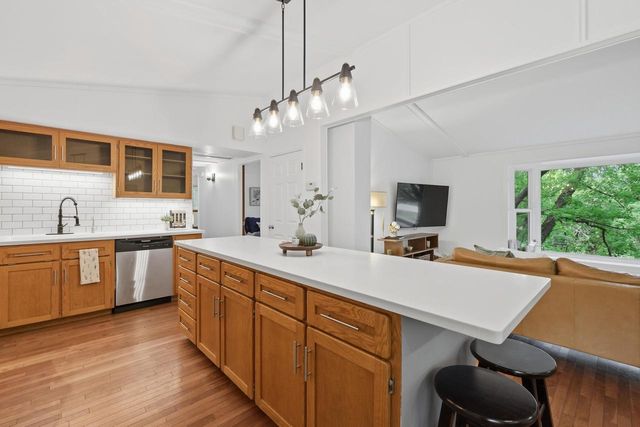 1803 Dunnwood Way, Oregon, WI 53575