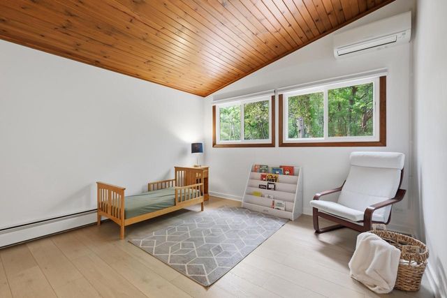 1803 Dunnwood Way, Oregon, WI 53575