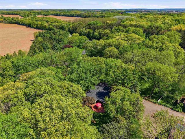 1803 Dunnwood Way, Oregon, WI 53575
