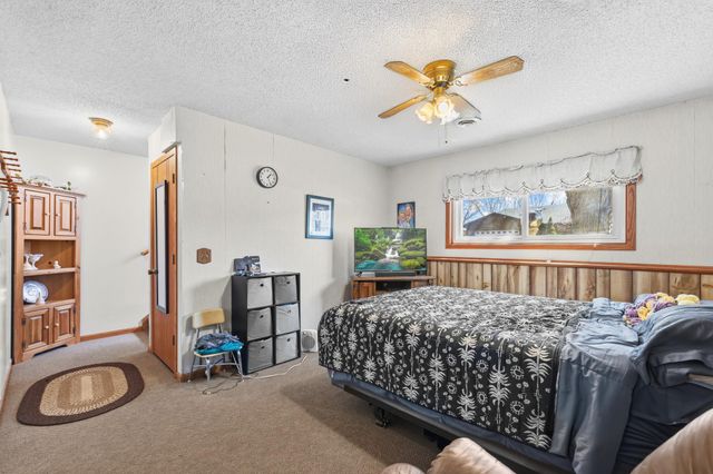 5610 Cedarwood Street NE, Prior Lake, MN 55372