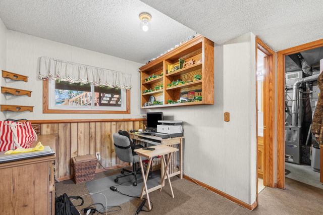 5610 Cedarwood Street NE, Prior Lake, MN 55372