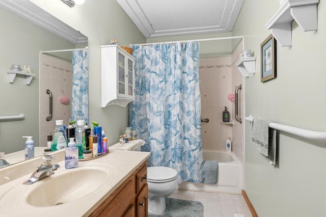 5610 Cedarwood Street NE, Prior Lake, MN 55372