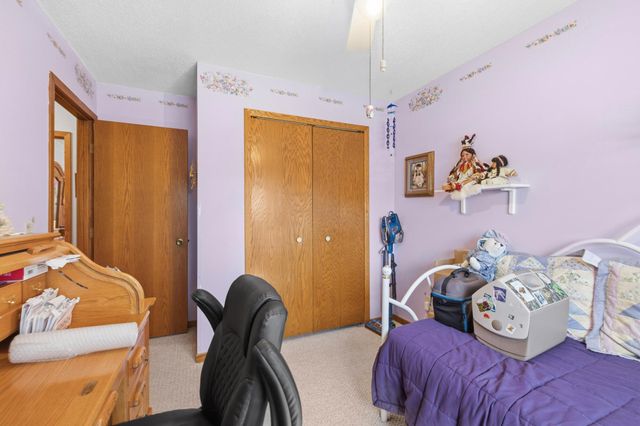 5610 Cedarwood Street NE, Prior Lake, MN 55372