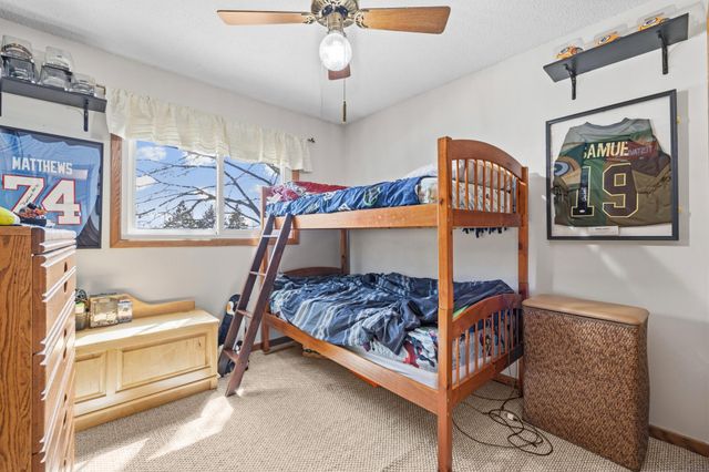 5610 Cedarwood Street NE, Prior Lake, MN 55372