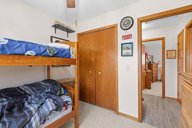 5610 Cedarwood Street NE, Prior Lake, MN 55372