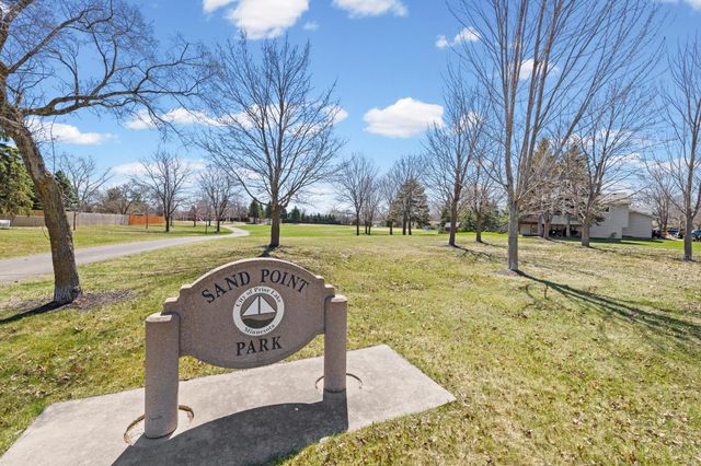 5610 Cedarwood Street NE, Prior Lake, MN 55372