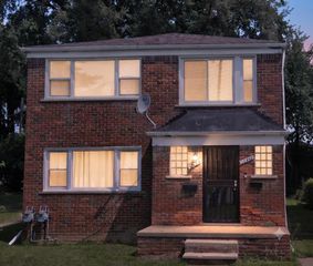 12618 W Outer Drive, Detroit, MI 48223