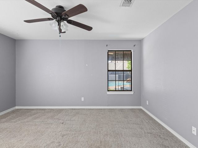 402 Brookview Drive, Decatur, TX 76234