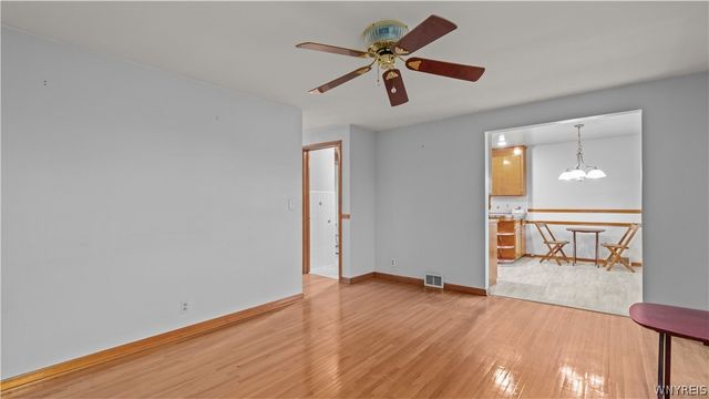 15 Hamilton Avenue, Lackawanna, NY 14218