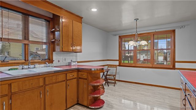 15 Hamilton Avenue, Lackawanna, NY 14218