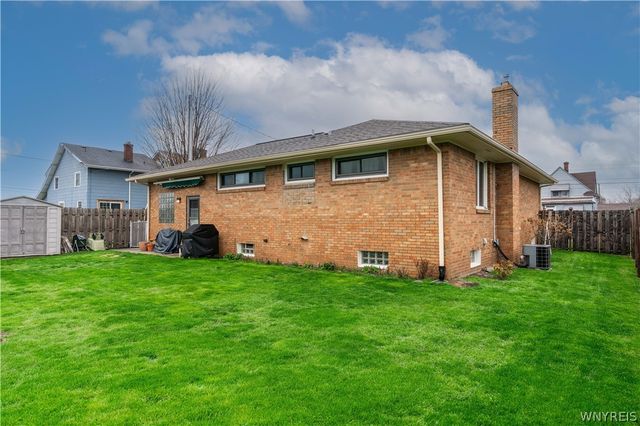 15 Hamilton Avenue, Lackawanna, NY 14218