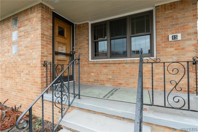 15 Hamilton Avenue, Lackawanna, NY 14218