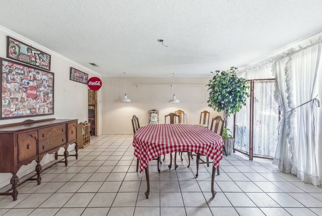 6400 Chapman Drive, Greenville, TX 75402