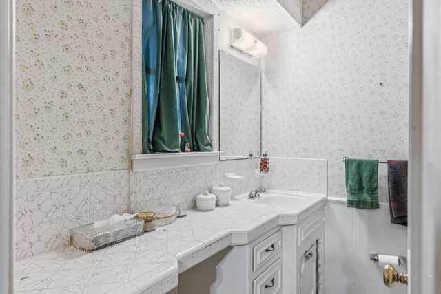 6400 Chapman Drive, Greenville, TX 75402