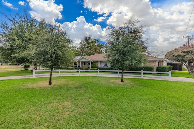 6400 Chapman Drive, Greenville, TX 75402
