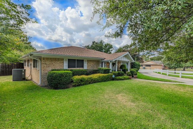 6400 Chapman Drive, Greenville, TX 75402