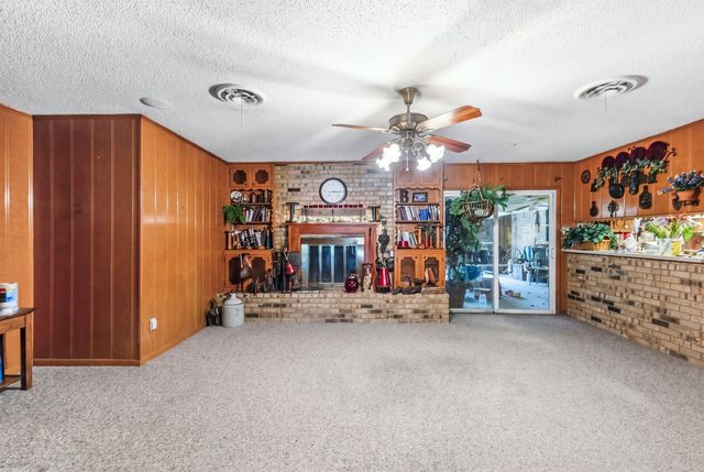 6400 Chapman Drive, Greenville, TX 75402