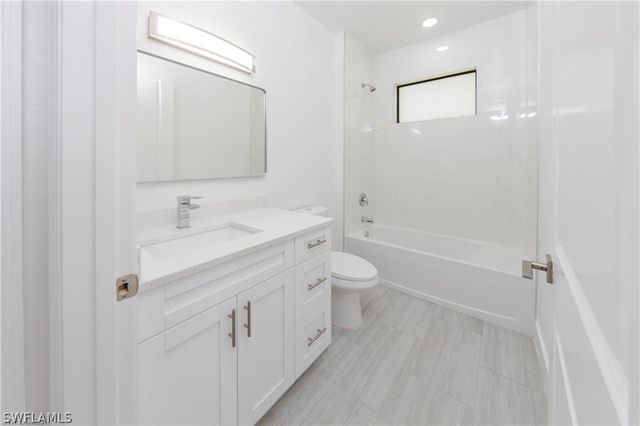 835 Glen Coy AVE, Lehigh Acres, FL 33974