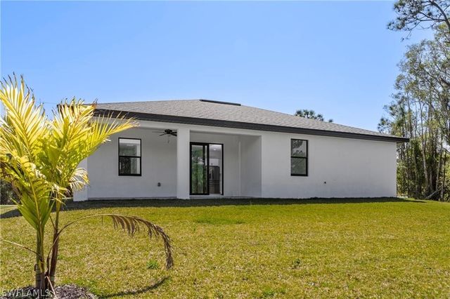 835 Glen Coy AVE, Lehigh Acres, FL 33974