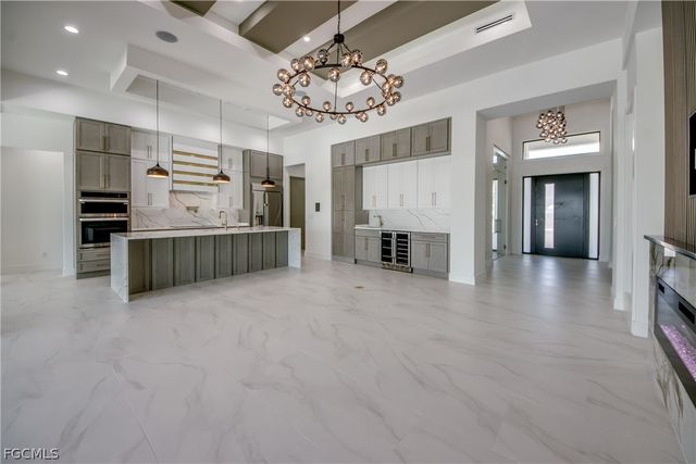 5310 Bayview CT, Cape Coral, FL 33904