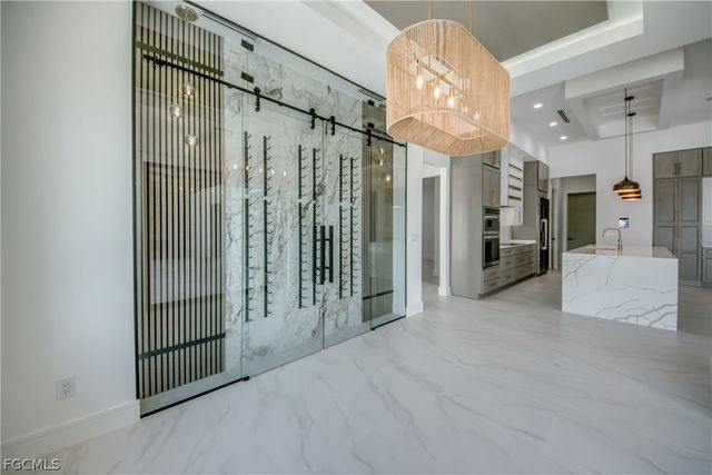 5310 Bayview CT, Cape Coral, FL 33904