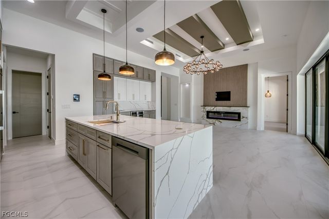 5310 Bayview CT, Cape Coral, FL 33904