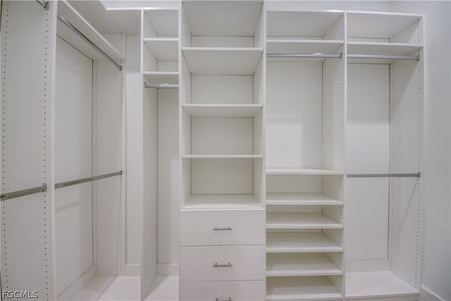 5310 Bayview CT, Cape Coral, FL 33904