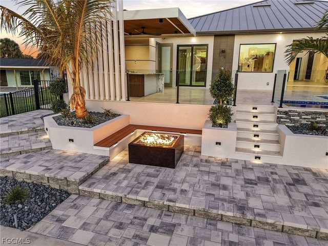 5310 Bayview CT, Cape Coral, FL 33904