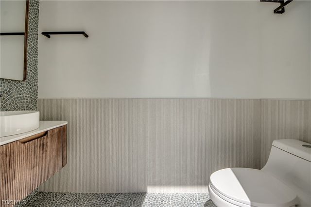 5310 Bayview CT, Cape Coral, FL 33904