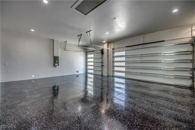 5310 Bayview CT, Cape Coral, FL 33904