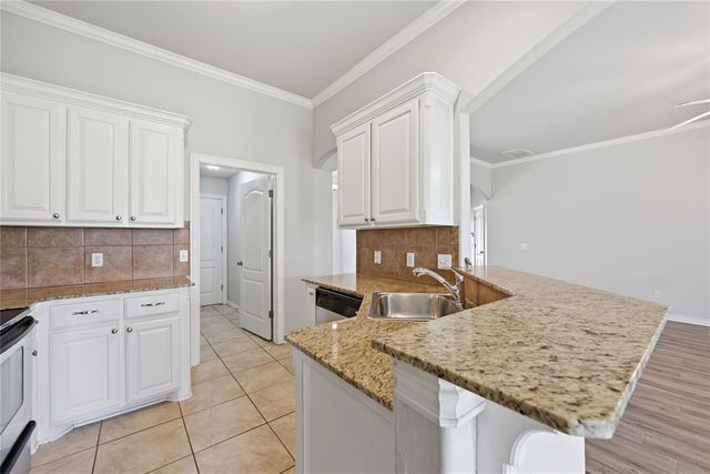 3905 Ashley Terrace, Yukon, OK 73099