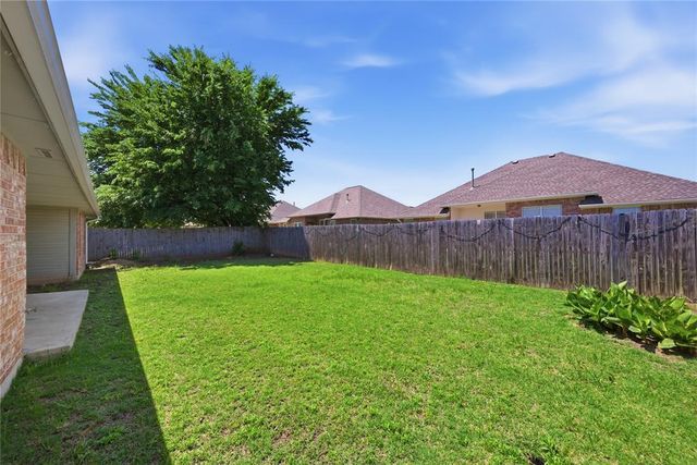 3905 Ashley Terrace, Yukon, OK 73099
