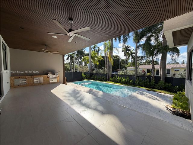 1380 Hollywood Blvd, Hollywood, FL 33019