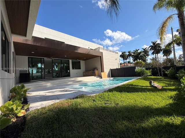 1380 Hollywood Blvd, Hollywood, FL 33019