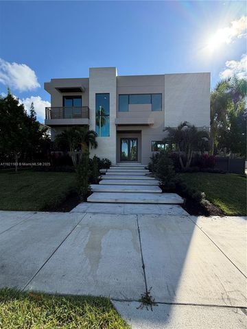 1380 Hollywood Blvd, Hollywood, FL 33019
