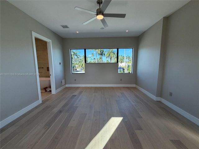 1380 Hollywood Blvd, Hollywood, FL 33019