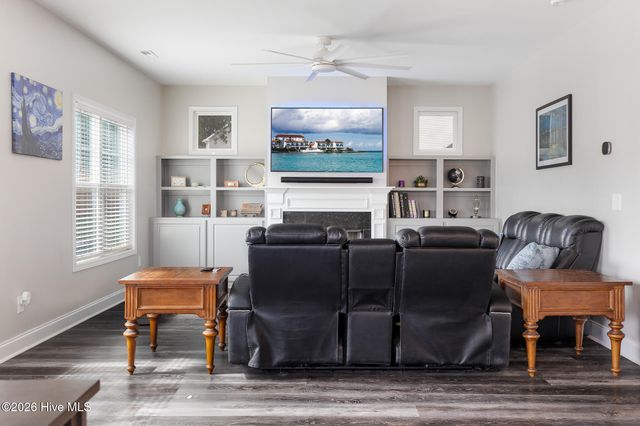 1801 Deerberry Court, Aberdeen, NC 28315