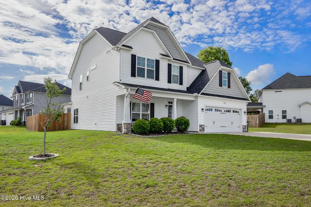 1801 Deerberry Court, Aberdeen, NC 28315